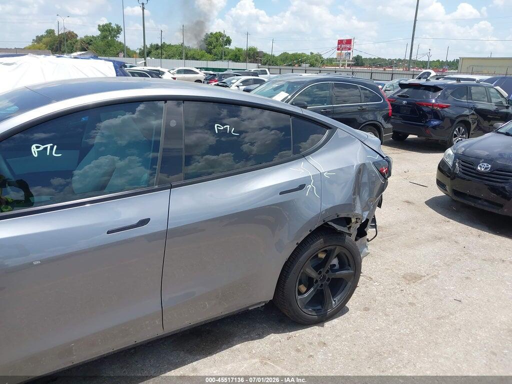 7SAYGDED2TA469095 2026 TESLA MODEL Y photo no. 6