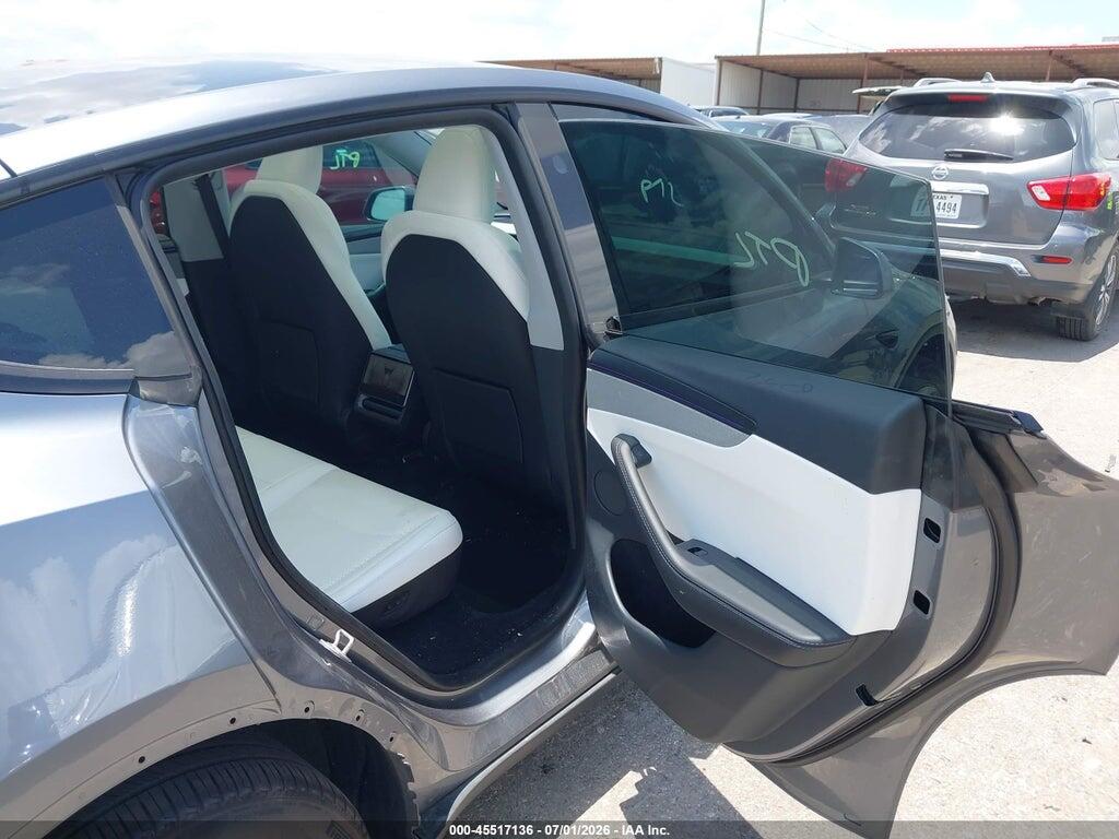 7SAYGDED2TA469095 2026 TESLA MODEL Y photo no. 8