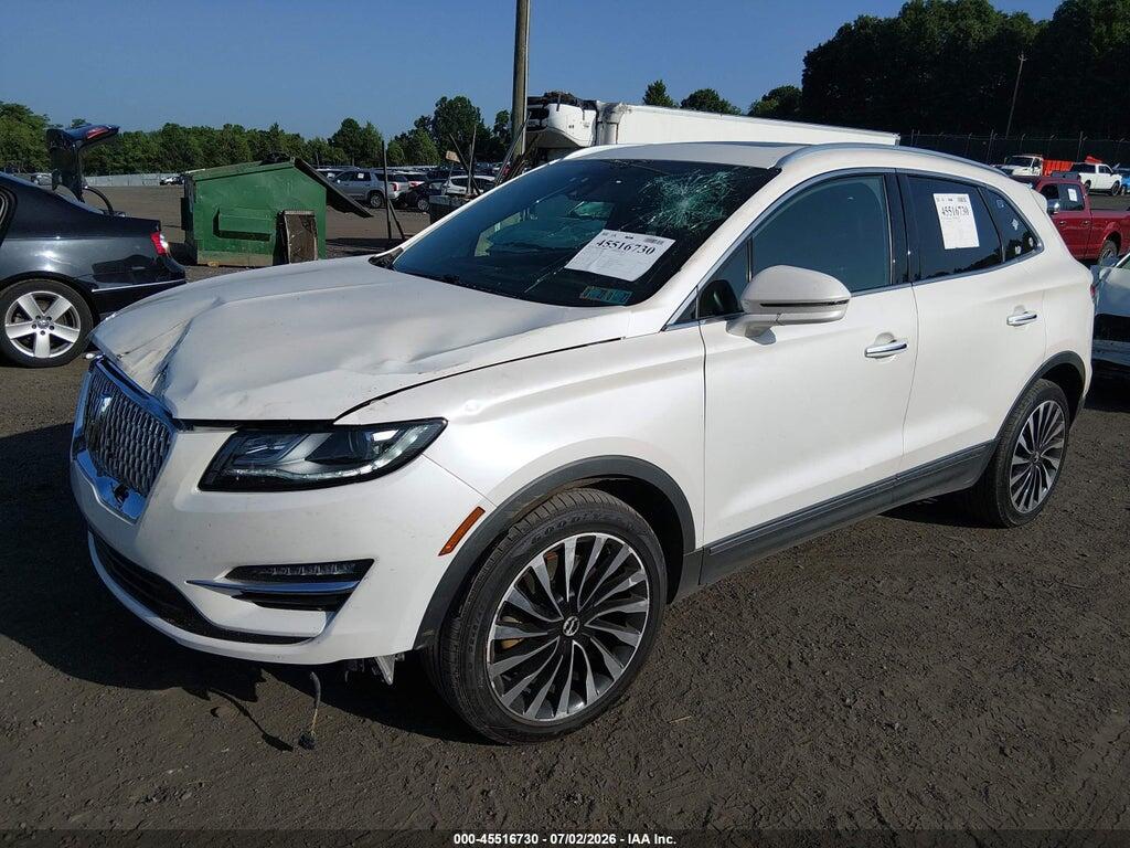 5LMCJ4D91KUL16375 2019 LINCOLN MKC photo no. 2