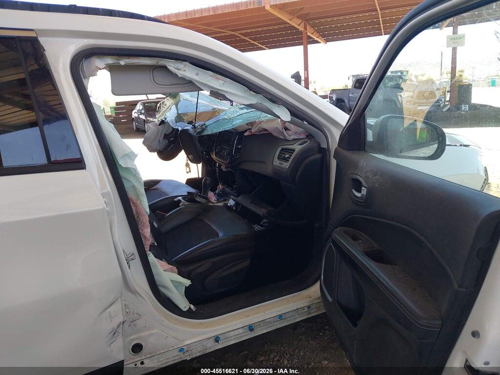 3C4NJDBB6JT206291 2018 JEEP COMPASS photo no. 5