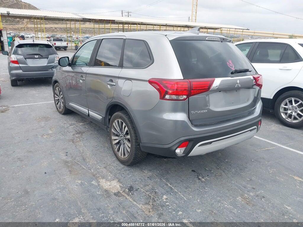 JA4AD3A32LZ048029 2020 MITSUBISHI OUTLANDER photo no. 3