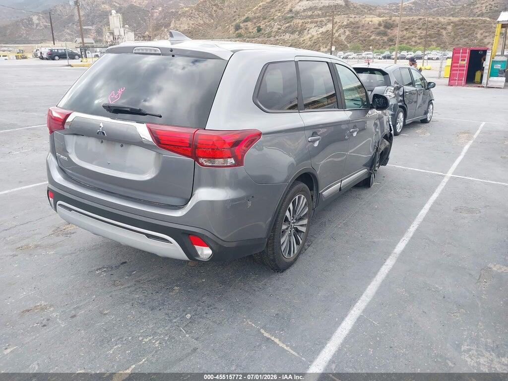 JA4AD3A32LZ048029 2020 MITSUBISHI OUTLANDER photo no. 4