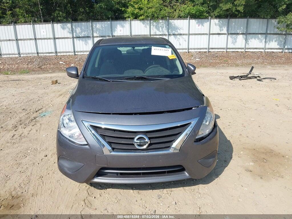 3N1CN7AP5JL881661 2018 NISSAN VERSA photo no. 12