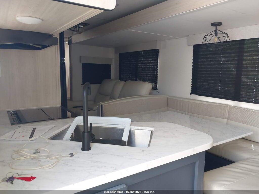 5ZT2AVSB2RB938132 2024 AVENGER TRAVEL TRAILER photo no. 5
