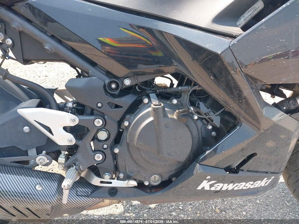 JKAEXKH12KDA40681 2019 KAWASAKI EX400 photo no. 8