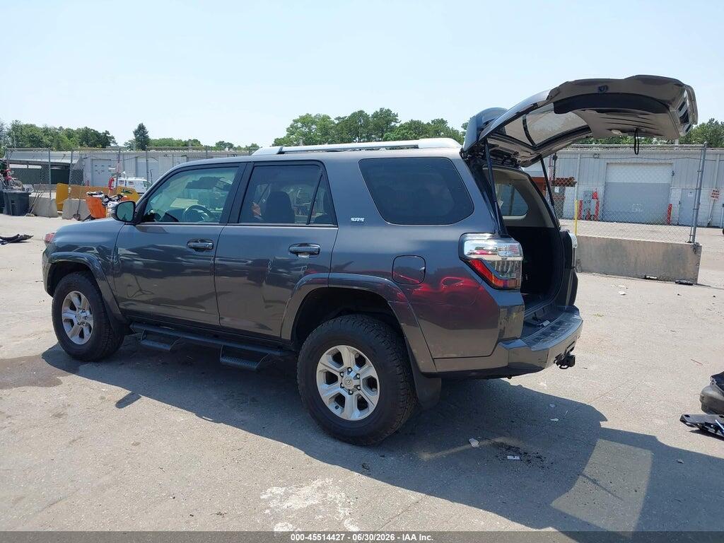 JTEBU5JR8J5573266 2018 TOYOTA 4RUNNER photo no. 3