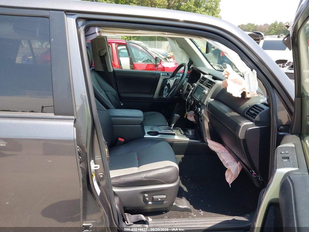 JTEBU5JR8J5573266 2018 TOYOTA 4RUNNER photo no. 5