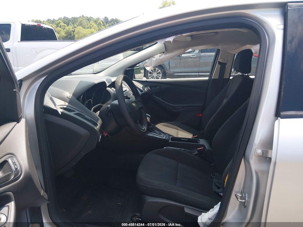 1FADP3E23HL312161 2017 FORD FOCUS photo no. 5