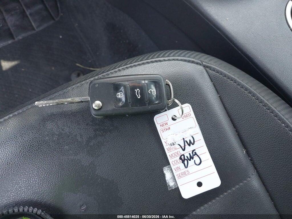 3VWF17AT7HM628054 2017 VOLKSWAGEN BEETLE photo no. 11