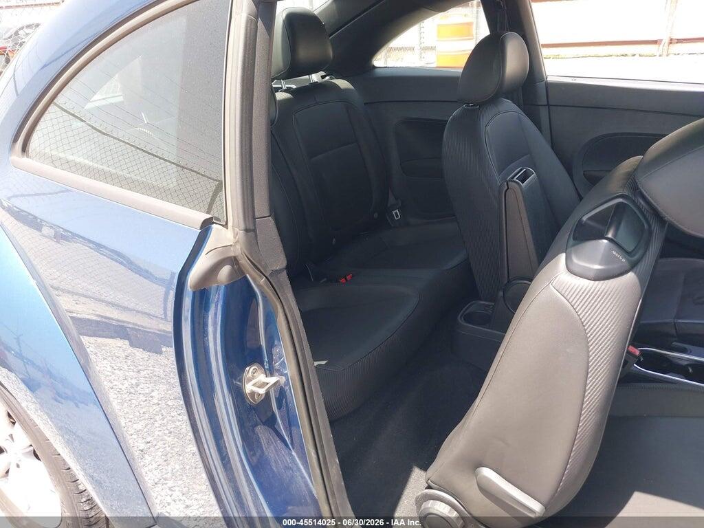 3VWF17AT7HM628054 2017 VOLKSWAGEN BEETLE photo no. 8