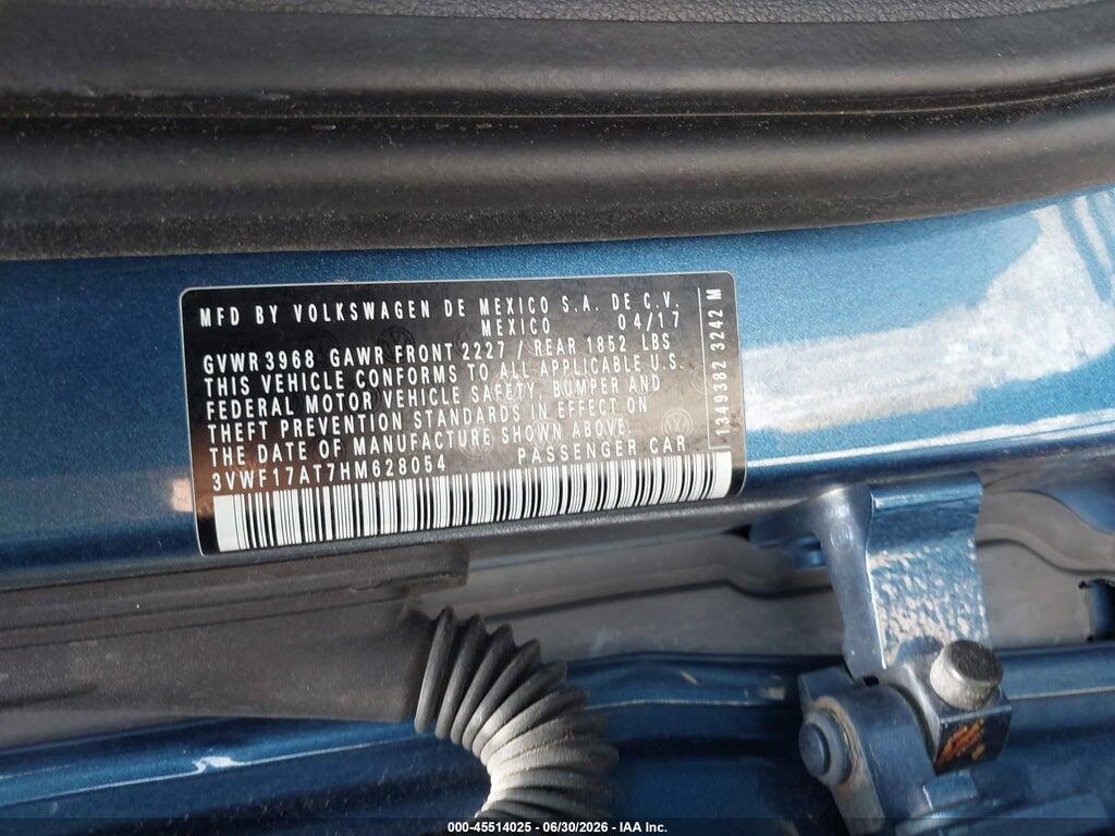3VWF17AT7HM628054 2017 VOLKSWAGEN BEETLE photo no. 9