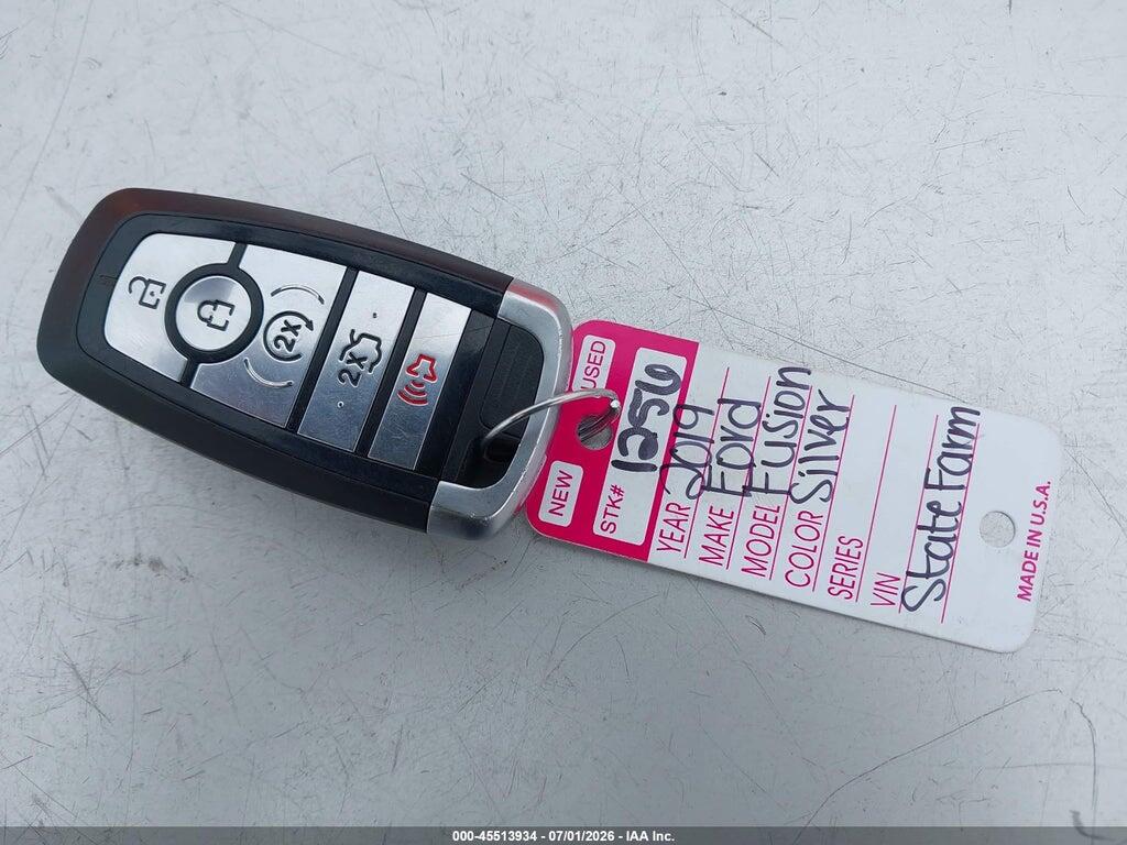 3FA6P0CD3KR238406 2019 FORD FUSION photo no. 11