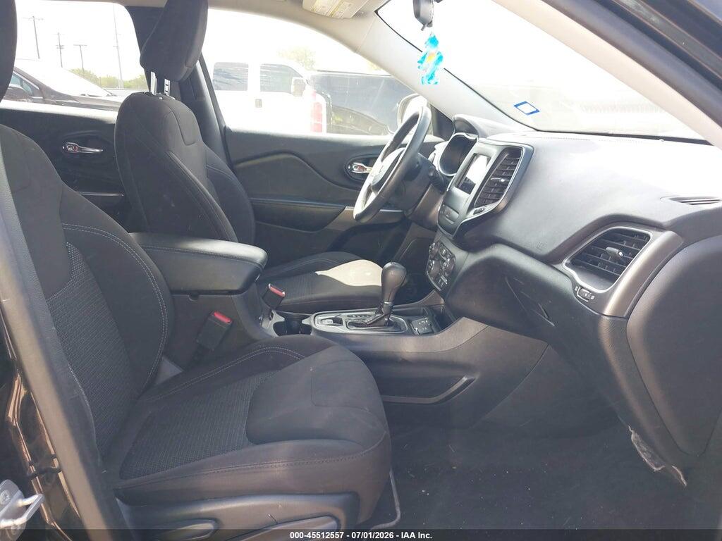 1C4PJLCB1KD358083 2019 JEEP CHEROKEE photo no. 5