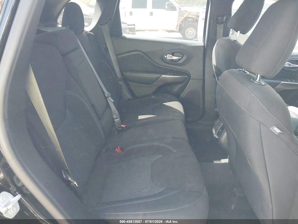 1C4PJLCB1KD358083 2019 JEEP CHEROKEE photo no. 8