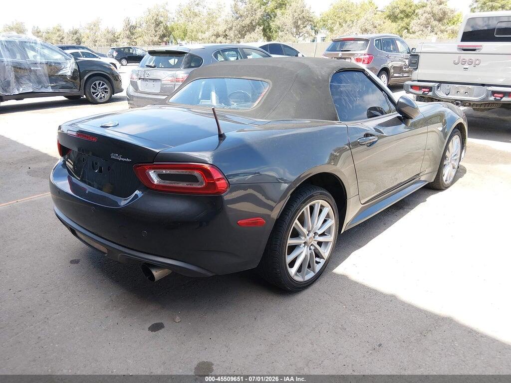 JC1NFAEK3J0137856 2018 FIAT 124 SPIDER photo no. 4