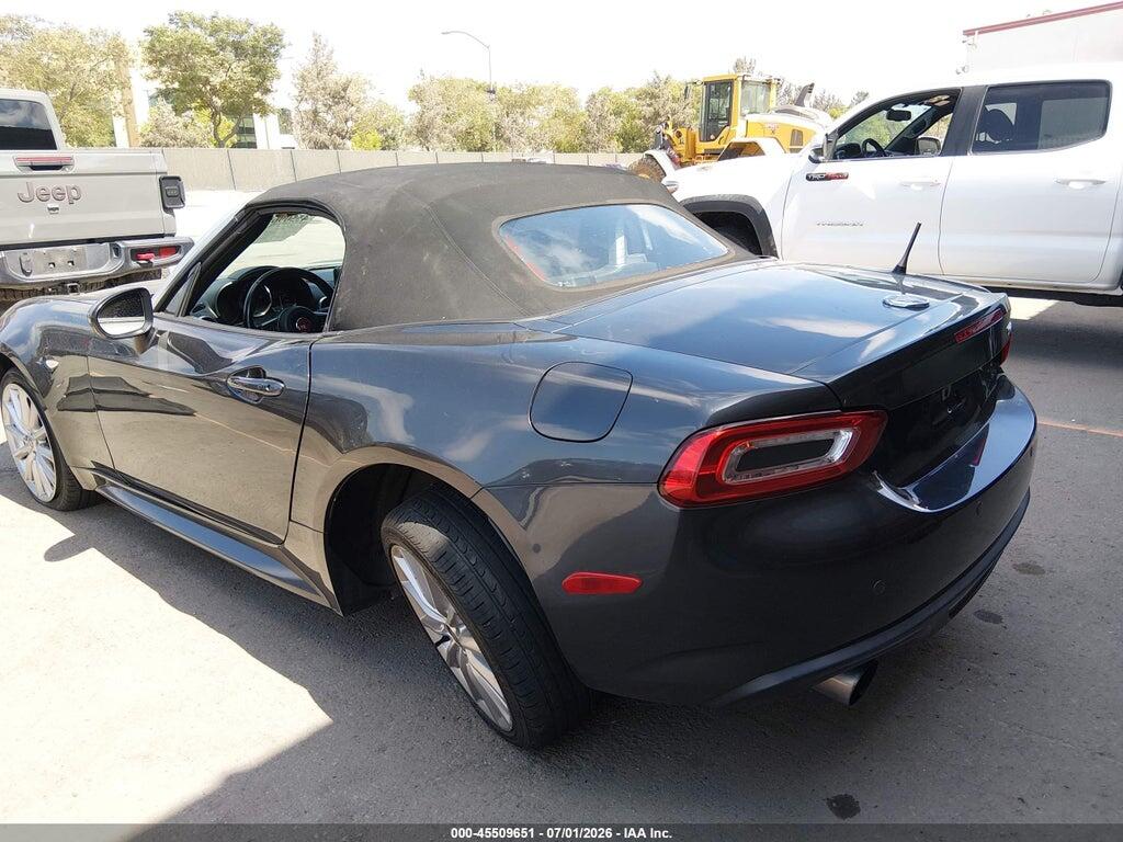 JC1NFAEK3J0137856 2018 FIAT 124 SPIDER photo no. 6