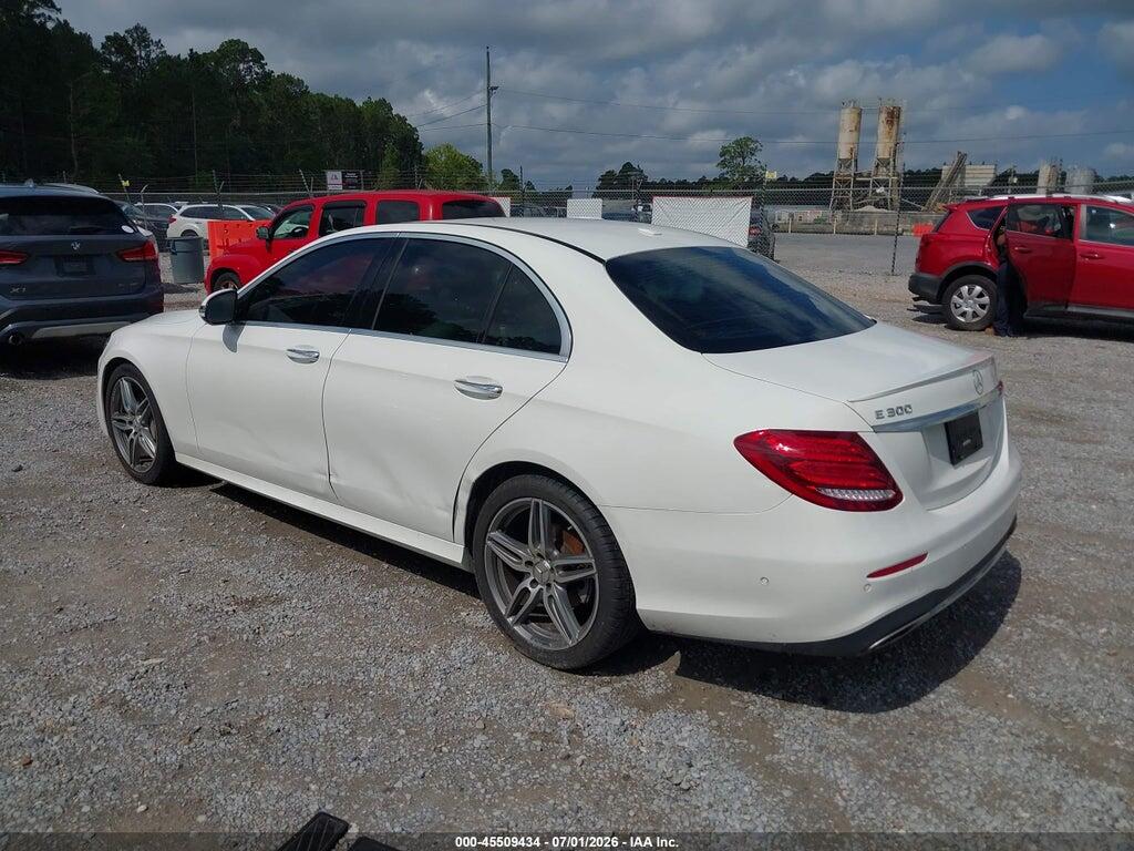 WDDZF4JB1JA335430 2018 MERCEDES-BENZ E 300 photo no. 3