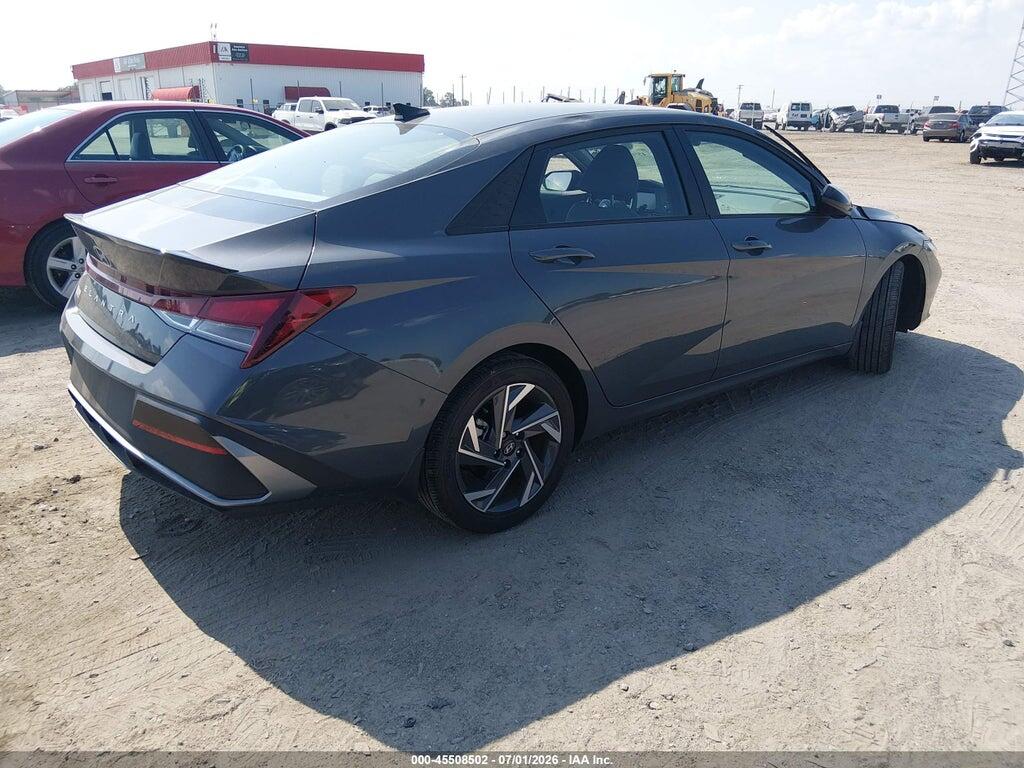 KMHLM4DG4SU986043 2025 HYUNDAI ELANTRA photo no. 4
