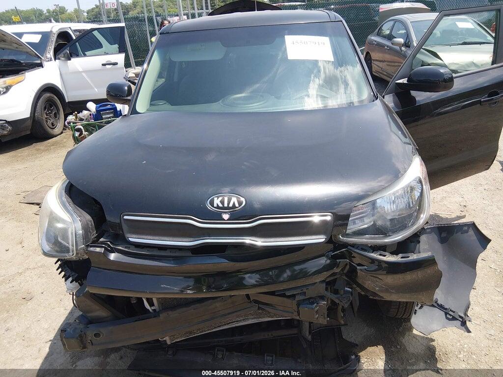 KNDJN2A23J7900496 2018 KIA SOUL photo no. 10
