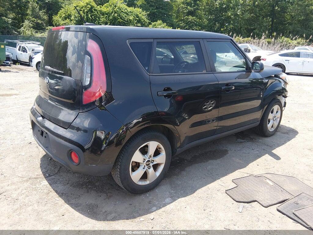KNDJN2A23J7900496 2018 KIA SOUL photo no. 4