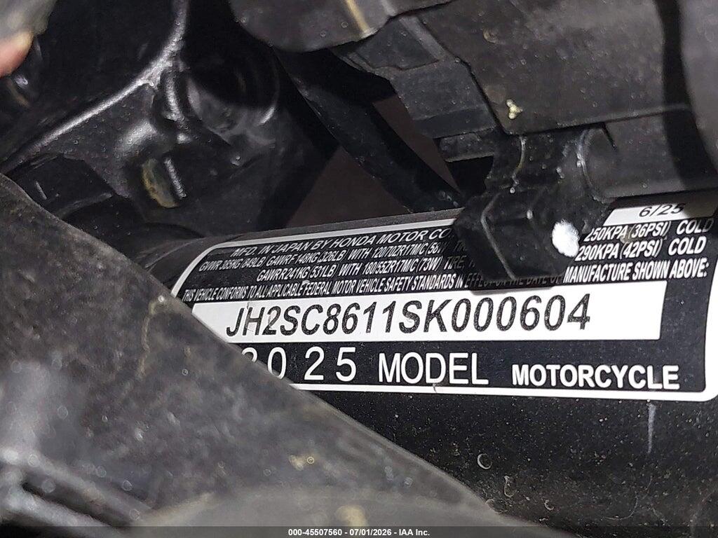 JH2SC8611SK000604 2025 HONDA CB1000 photo no. 10