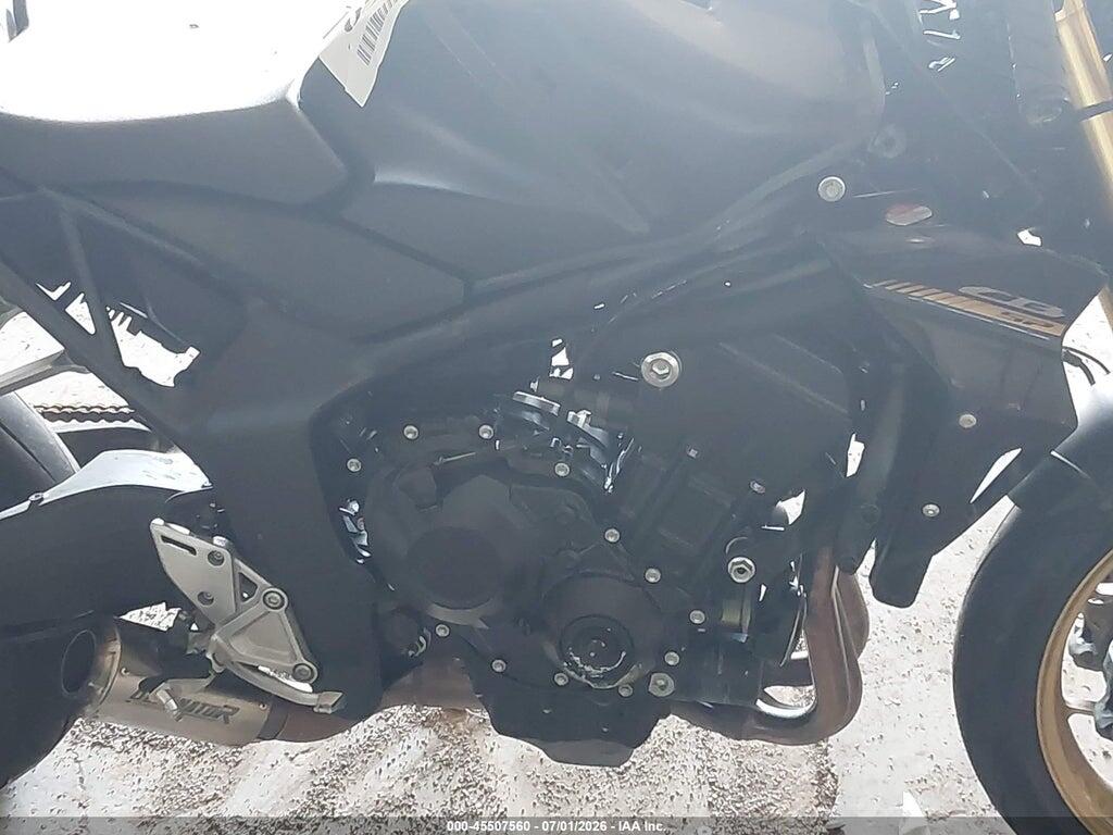 JH2SC8611SK000604 2025 HONDA CB1000 photo no. 8