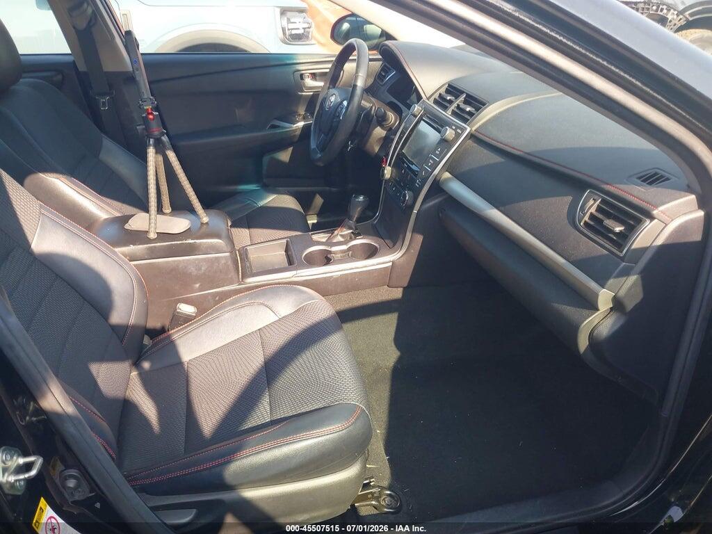 4T1BF1FK0HU644653 2017 TOYOTA CAMRY photo no. 5