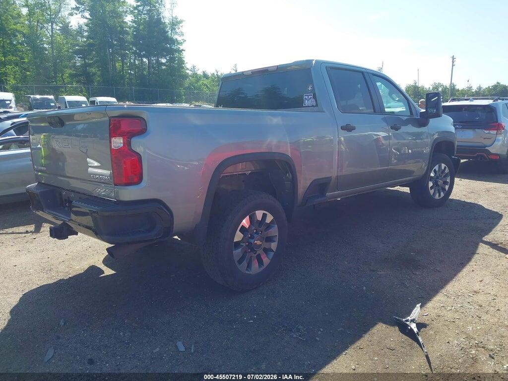 2GC4YME73R1126619 2024 CHEVROLET SILVERADO 2500HD photo no. 4