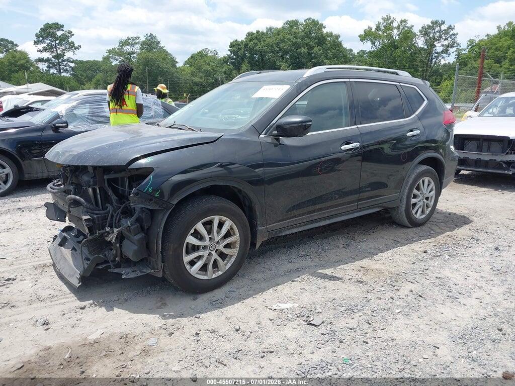 KNMAT2MV2HP566810 2017 NISSAN ROGUE photo no. 2