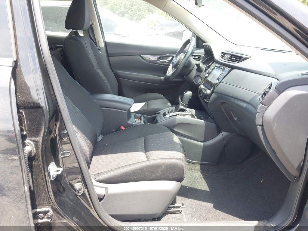 KNMAT2MV2HP566810 2017 NISSAN ROGUE photo no. 5
