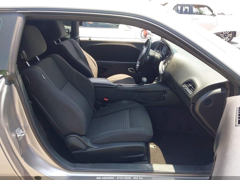 2C3CDZAG9GH166237 2016 DODGE CHALLENGER photo no. 5