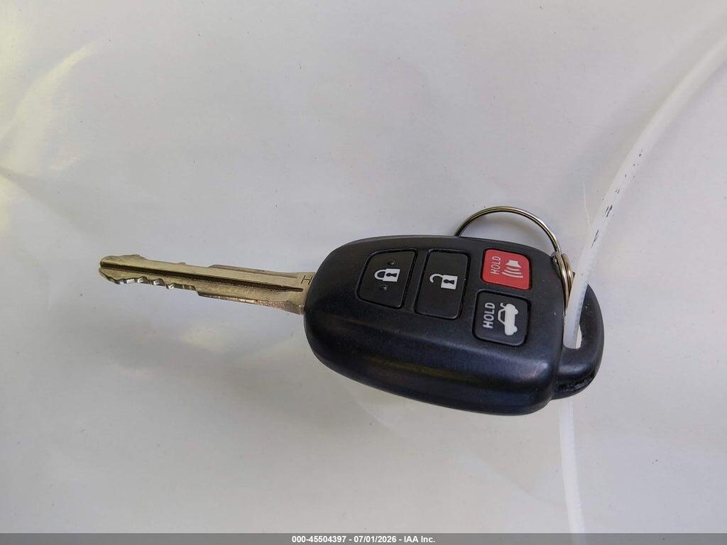 2T1BURHE7GC705377 2016 TOYOTA COROLLA photo no. 11