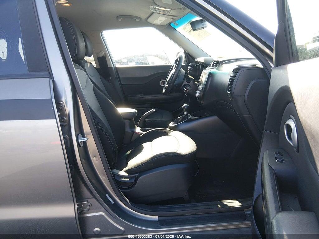 KNDJP3A56J7539145 2018 KIA SOUL photo no. 5