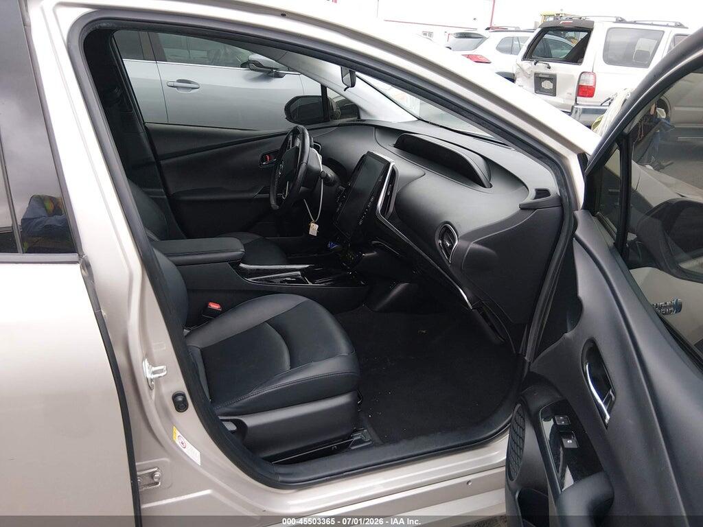 JTDKARFP3H3067202 2017 TOYOTA PRIUS PRIME photo no. 5