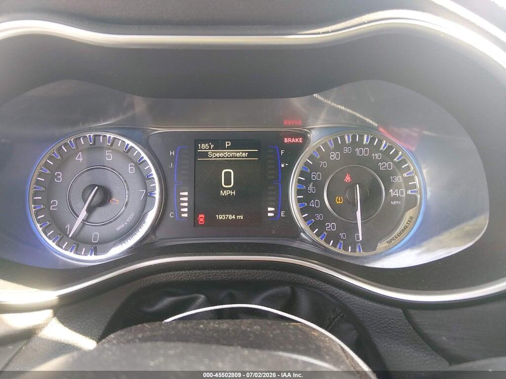 1C3CCCFB1GN196529 2016 CHRYSLER 200 photo no. 7