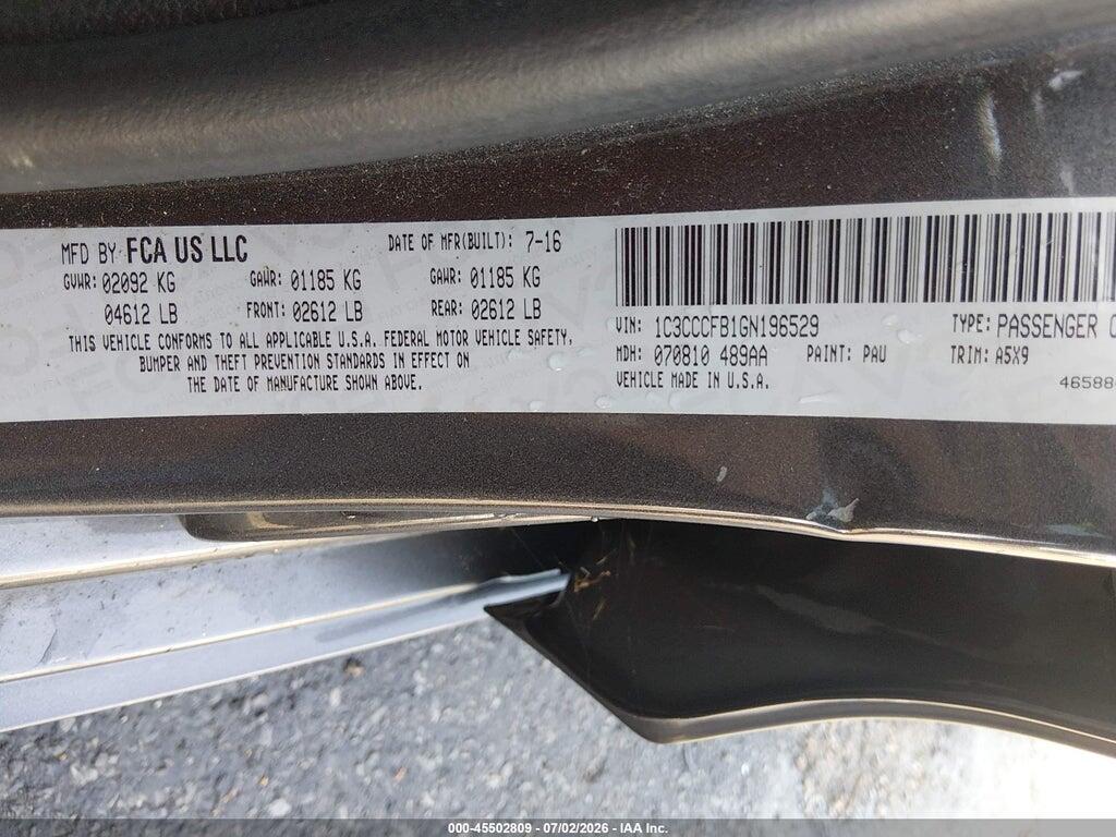 1C3CCCFB1GN196529 2016 CHRYSLER 200 photo no. 9