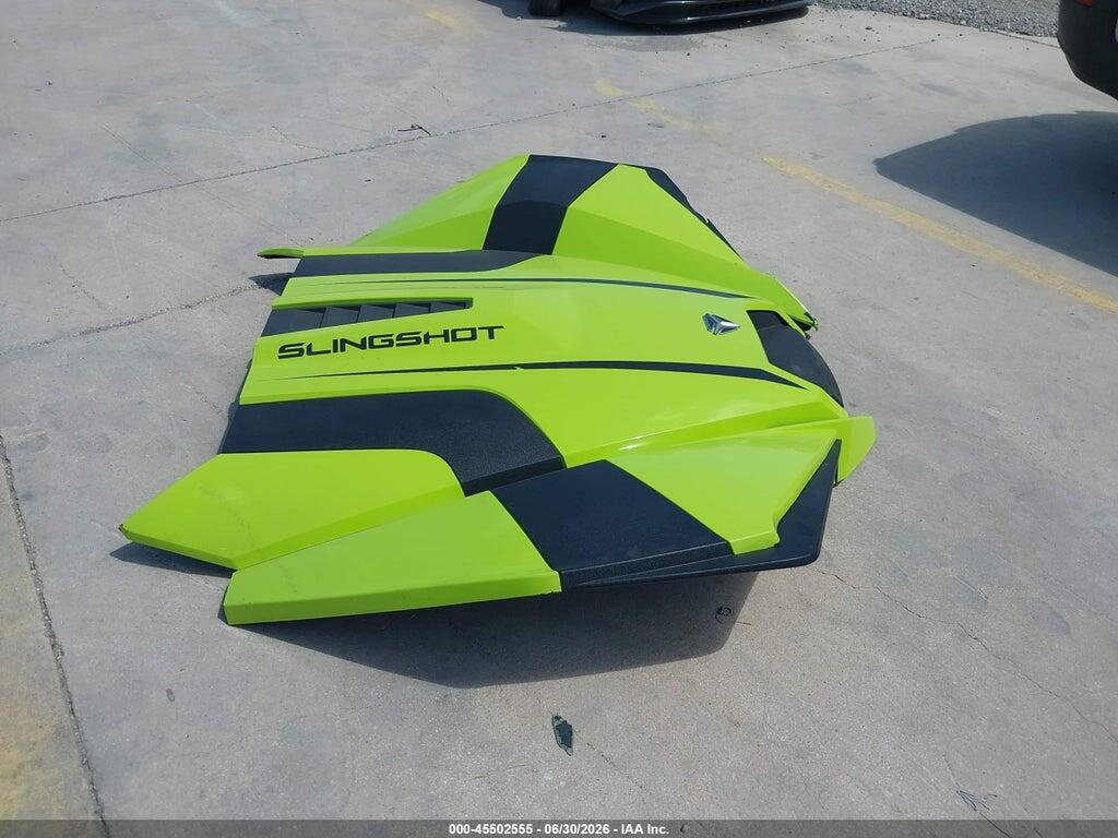 57XAAPGD8P8158205 2023 POLARIS SLINGSHOT photo no. 12