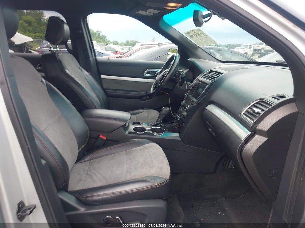 1FM5K7D80HGA58522 2017 FORD EXPLORER photo no. 5