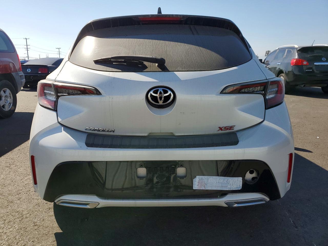 2021 TOYOTA COROLLA XSE — Фото 6 из 12