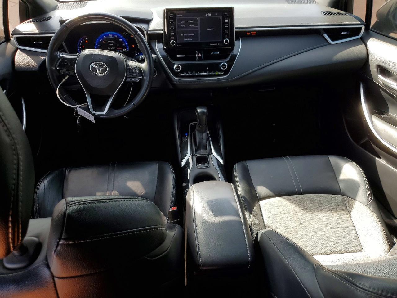 2021 TOYOTA COROLLA XSE — Фото 8 из 12