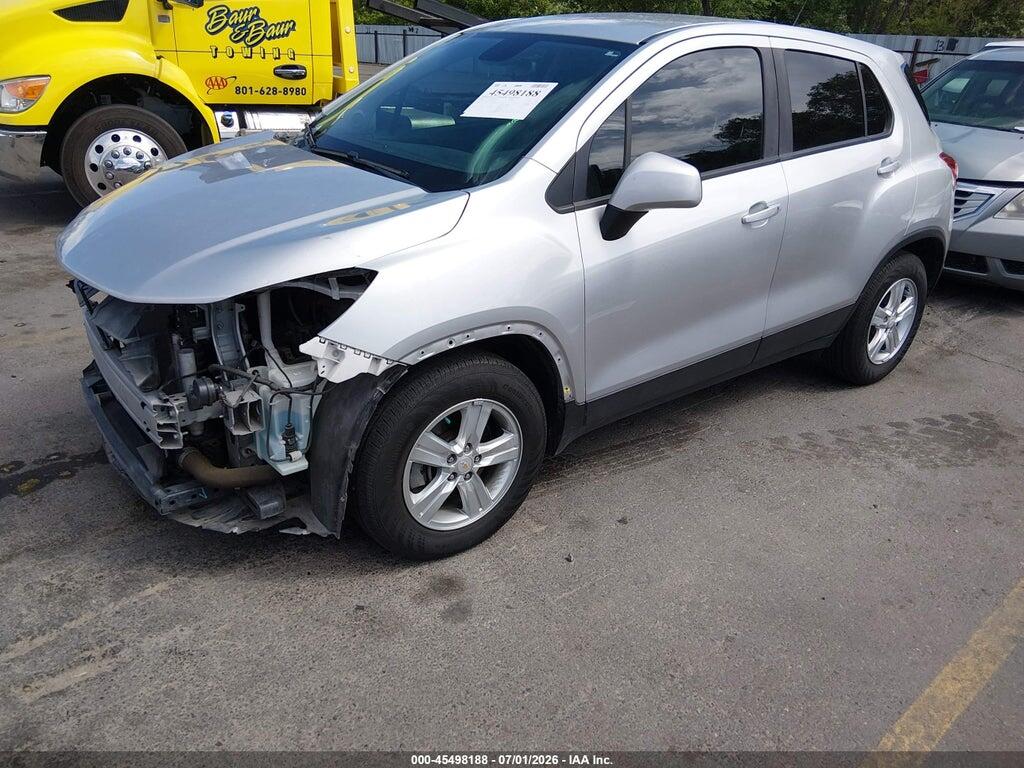 KL7CJKSBXLB031332 2020 CHEVROLET TRAX photo no. 2