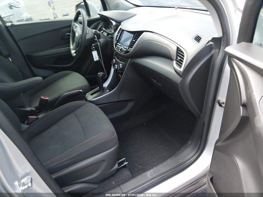 KL7CJKSBXLB031332 2020 CHEVROLET TRAX photo no. 5