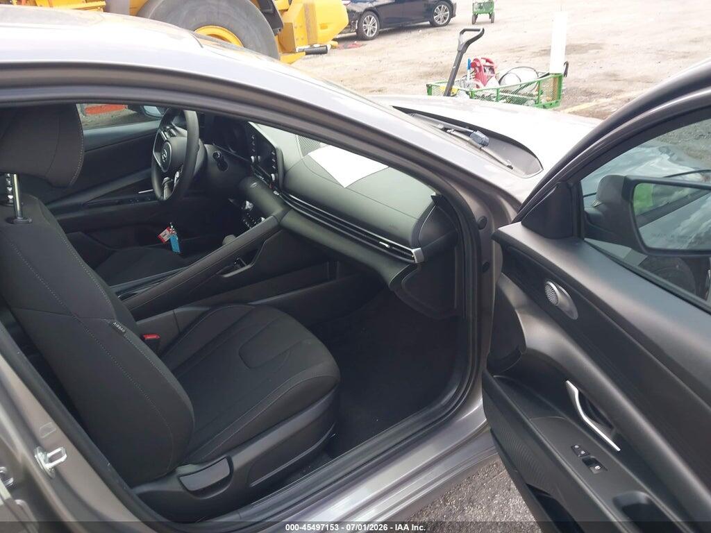 KMHLM4AJ4PU088159 2023 HYUNDAI ELANTRA HYBRID photo no. 5
