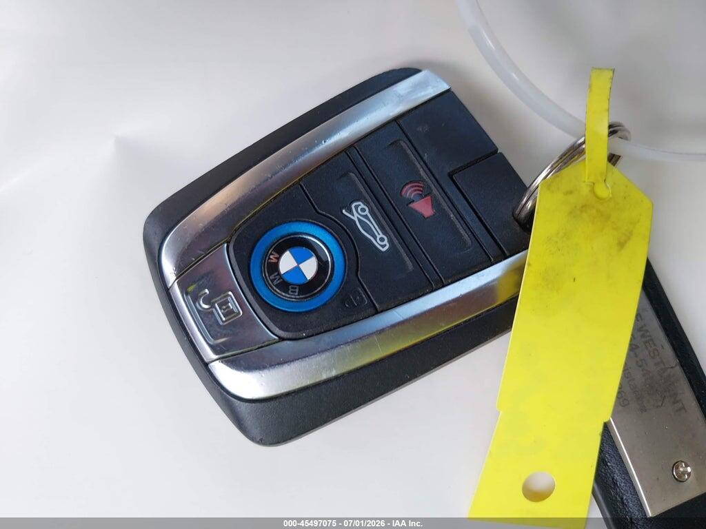 WBY2Z6C51KVB82808 2019 BMW I8 photo no. 11
