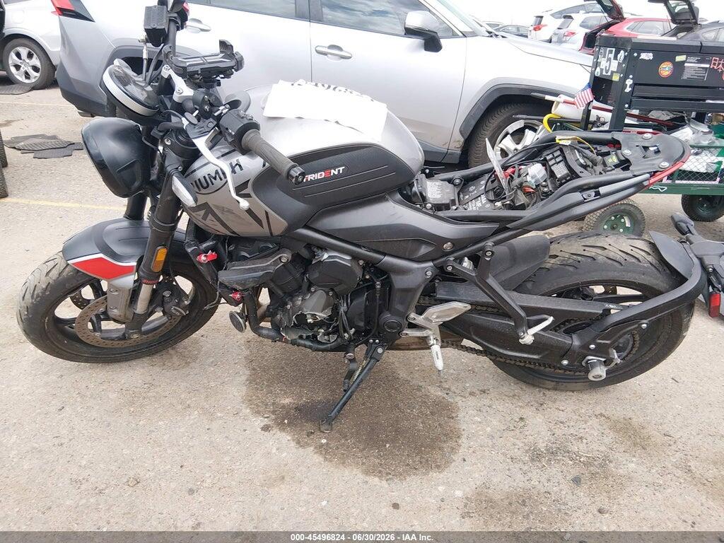 SMTL10UL8RTBN8357 2024 TRIUMPH MOTORCYCLE TRIDENT 660 photo no. 12
