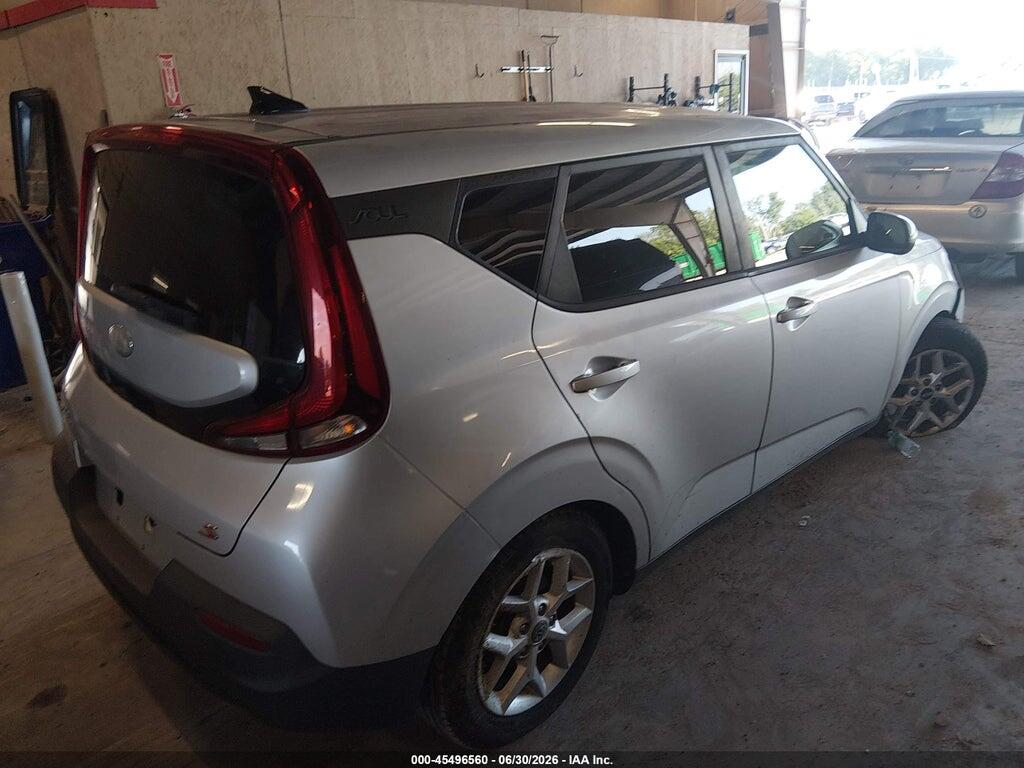 KNDJ23AU7L7009629 2020 KIA SOUL photo no. 4
