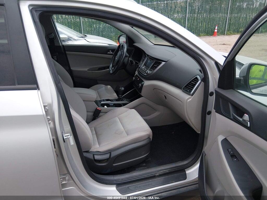 KM8J33A21GU034976 2016 HYUNDAI TUCSON photo no. 5