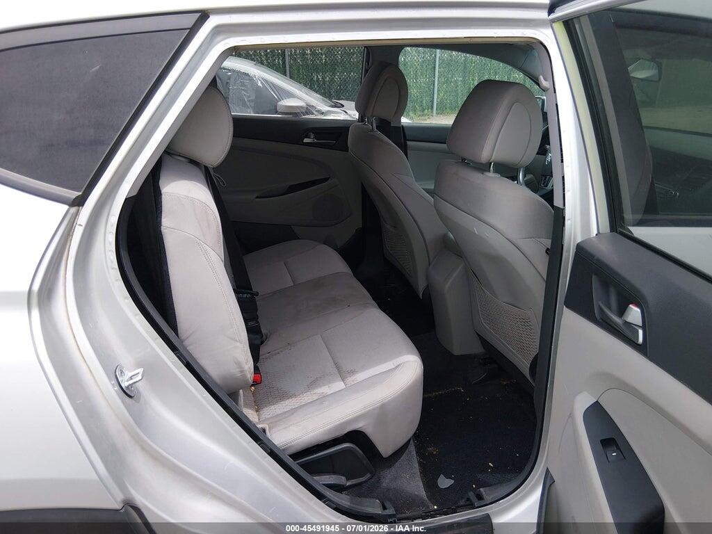 KM8J33A21GU034976 2016 HYUNDAI TUCSON photo no. 8