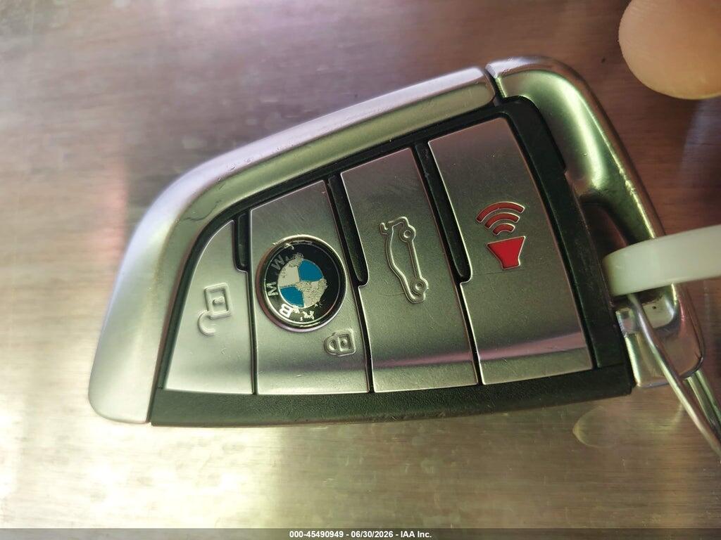 WBA7E2C51GG504462 2016 BMW 740I photo no. 11