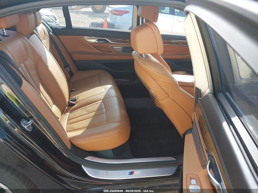 WBA7E2C51GG504462 2016 BMW 740I photo no. 8